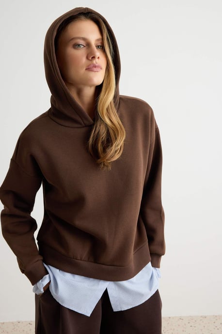 TRENDYOLMİLLA Damen Braun Einfarbig Lang Oversize Sweatshirts - Image 4