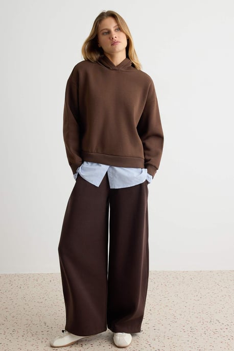 TRENDYOLMİLLA Damen Braun Einfarbig Lang Oversize Sweatshirts - Image 5
