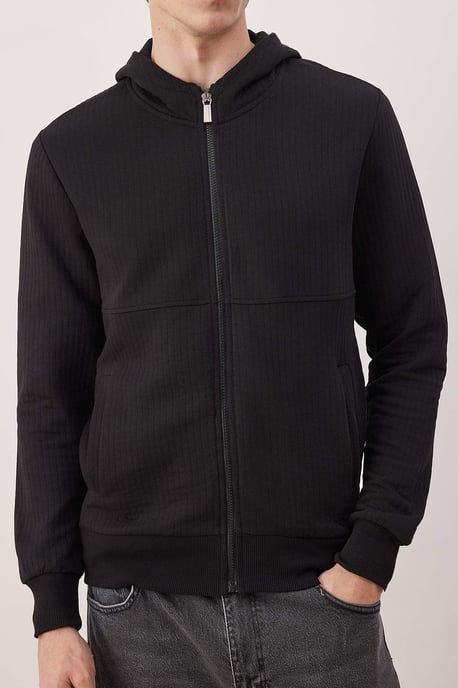 TRENDYOL MAN Herren Schwarz Einfarbig Lang Regular Fit Sweatshirts - Image 2