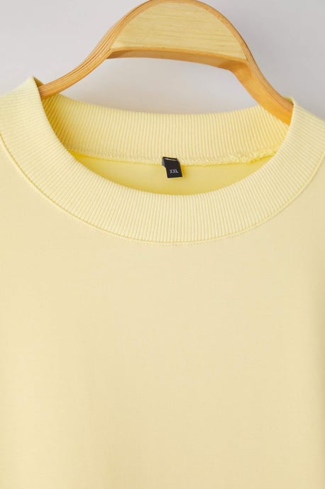 Trendyol Curve Damen Gelb Einfarbig Lang Oversize Große Größen Sweatshirts - Image 5
