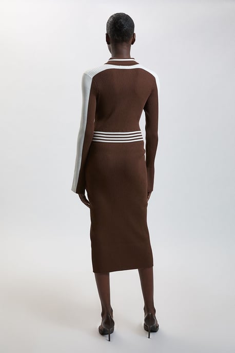 Rippstrick-Polokleid mit Reißverschluss in Midilänge - Image 3