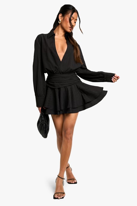 Strukturiertes gerafftes Kleid mit Volants und Minirock - Image 3