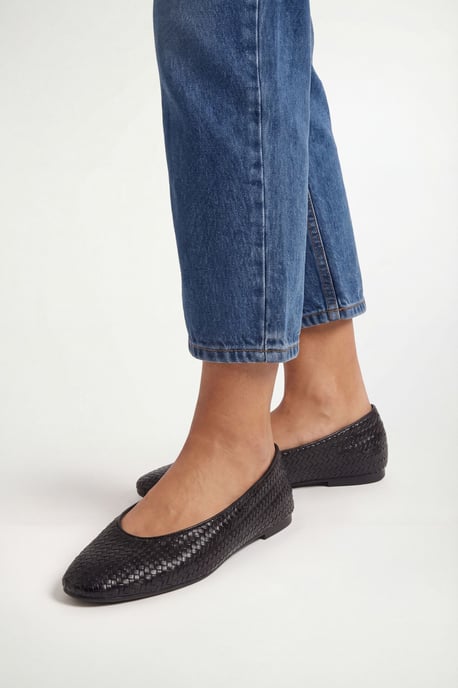 Malia Ballerinas aus Kunstleder mit Flechtdesign und runder Zehenpartie - Image 1