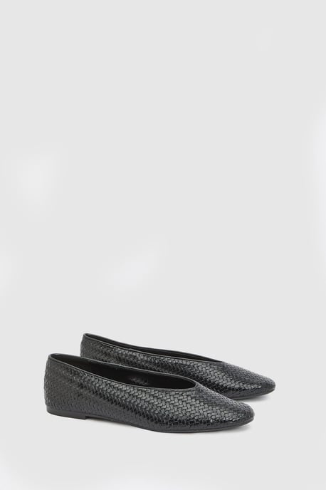 Malia Ballerinas aus Kunstleder mit Flechtdesign und runder Zehenpartie - Image 3