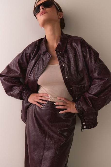 Warehouse Oversized Bomberjacke aus Kunstleder-Vinyl - Image 2