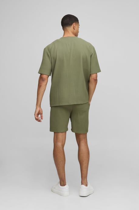 Oversize-Hemd mit plissiertem Stoff, ohne Kragen, kurze Ärmel - Image 2