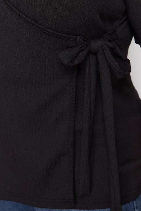 Trendyol Curve Damen Schwarz Einfarbig Kurz Tailliert Große Größen Blusen - Image 5