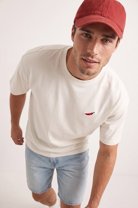 TRENDYOL MAN Jungen Ecru Bestickt Kurz Oversize T-Shirts - Image 2