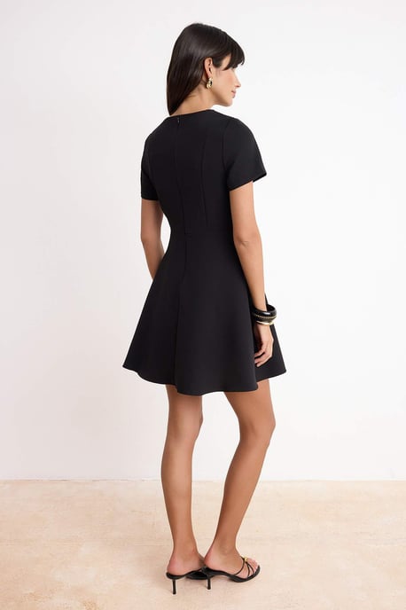 TRENDYOLMİLLA Damen Schwarz Einfarbig Kurz / Mini Kurz Skater Kleider - Image 4