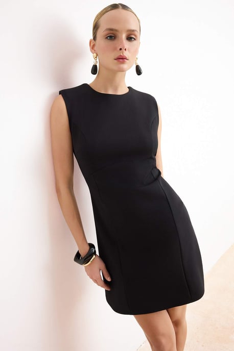 TRENDYOLMİLLA Damen Schwarz Einfarbig Kurz / Mini Ärmellos A-Linie Kleider - Image 1
