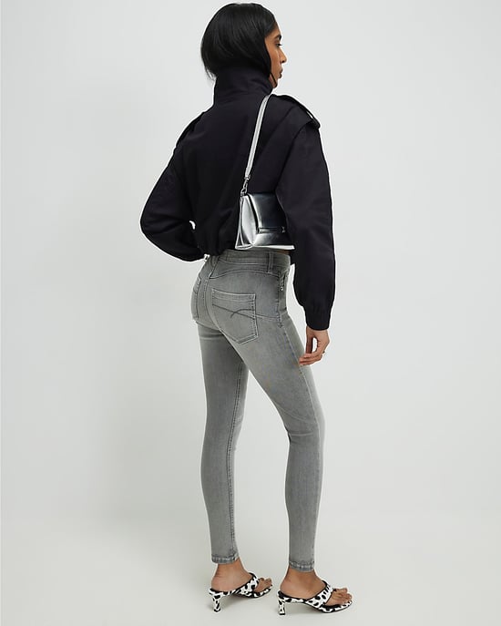 River Island Damen Skinny-Jeans Grau Mid Rise Sculpt mit Reißverschluss und Knopf - Image 3