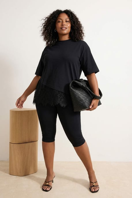Trendyol Curve Damen Schwarz Einfarbig Kurz Oversize Große Größen T-Shirts - Image 6