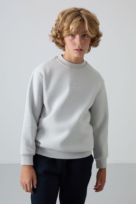 Youth Rundhalssweatshirt mit Stickerei - Image 4