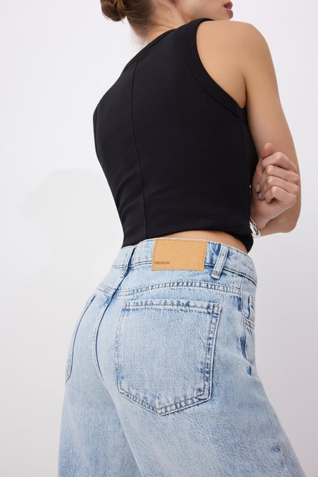 TRENDYOLMİLLA Damen Blau Einfarbig Weites Bein Normale Taille Jeans - Image 3