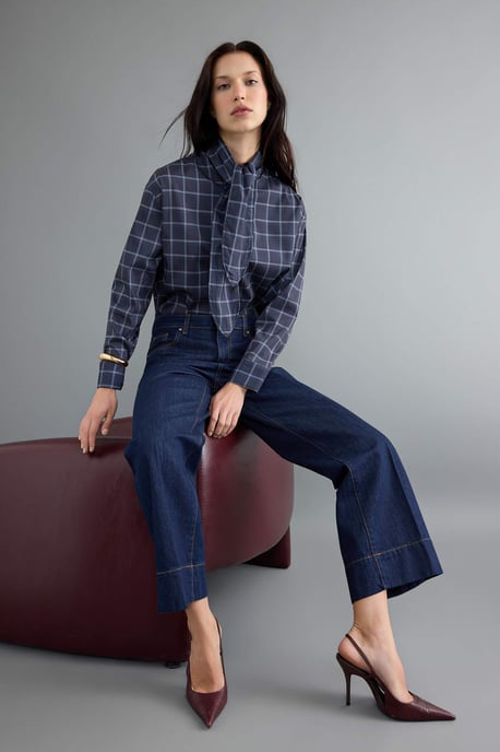 TRENDYOLMİLLA Damen Dunkelblau Einfarbig Weites Bein Normale Taille Jeans - Image 6