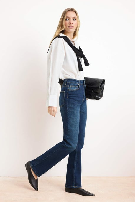 TRENDYOLMİLLA Damen Blau Einfarbig Slim Hohe Taille Jeans - Image 2