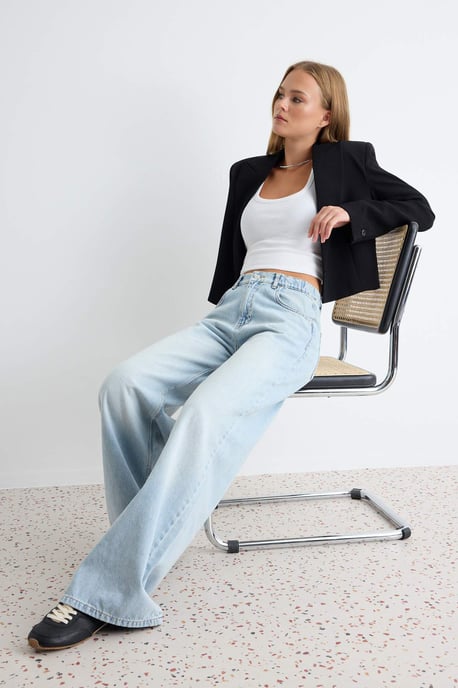 TRENDYOLMİLLA Damen Blau Einfarbig Weites Bein Hohe Taille Jeans - Image 6