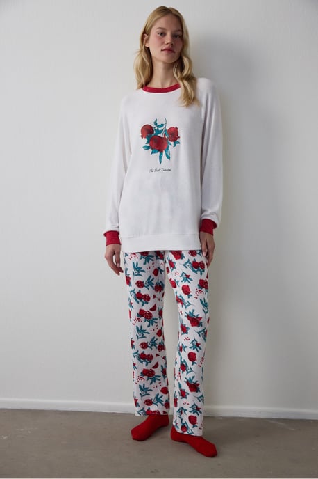 Penti Broken Best Season New Year bedrucktes Thermo-Pyjamaoberteil mit Rundhalsausschnitt - Image 2