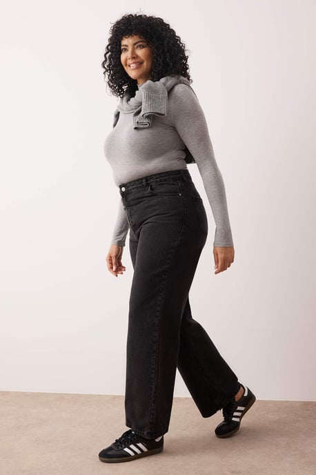 Trendyol Curve Damen Grau Einfarbig Weites Bein Hohe Taille Große Größen Jeans - Image 6