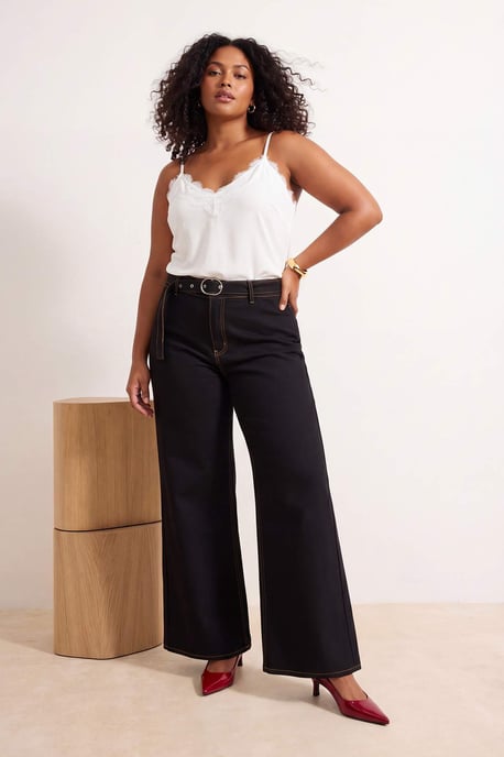 Trendyol Curve Damen Schwarz Einfarbig Hohe Taille Große Größen Jeans - Image 1