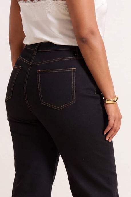 Trendyol Curve Damen Schwarz Einfarbig Hohe Taille Große Größen Jeans - Image 4