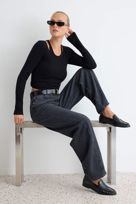 TRENDYOLMİLLA Damen Grau Einfarbig Barrel Hohe Taille Jeans - Image 4
