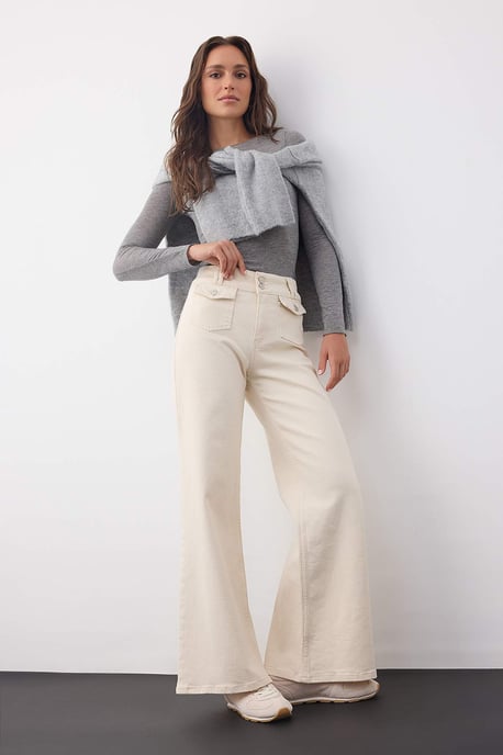 TRENDYOLMİLLA Damen Ecru Einfarbig Weites Bein Hohe Taille Jeans - Image 2