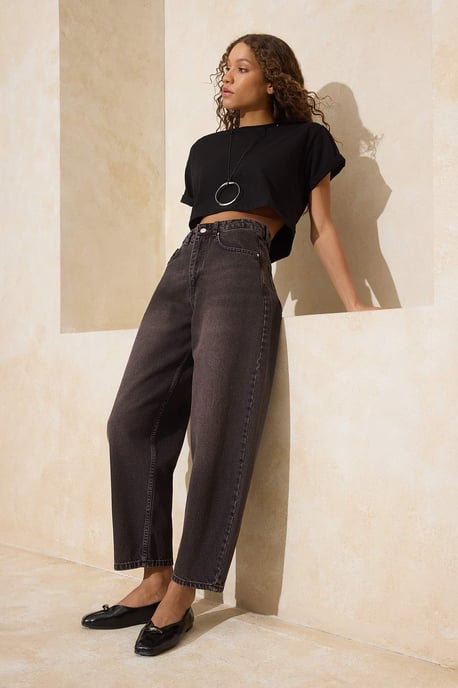 TRENDYOLMİLLA Damen Braun Einfarbig Barrel Hohe Taille Jeans - Image 6