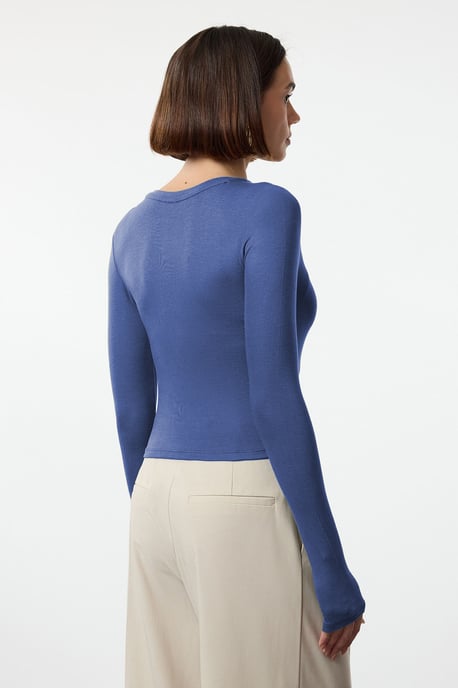 TRENDYOLMİLLA Damen Dunkelblau Einfarbig Lang Tailliert Blusen - Image 2