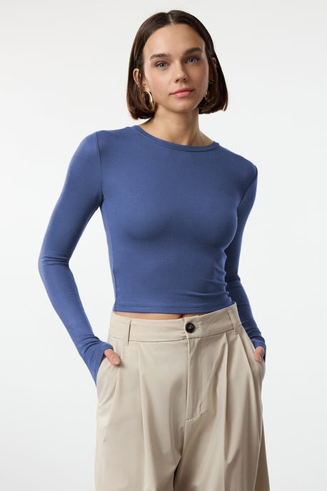 TRENDYOLMİLLA Damen Dunkelblau Einfarbig Lang Tailliert Blusen - Image 5