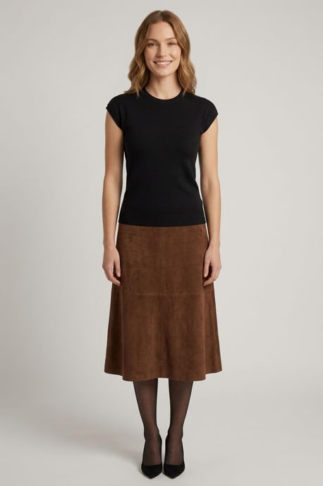 Izabel London Schwarzer Slim-Fit-Jumper mit kurzen Ärmeln - Image 1