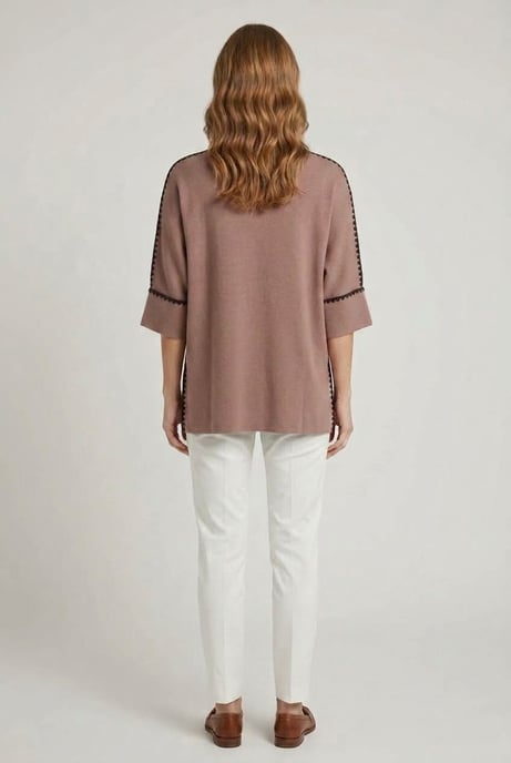 Brauner Pullover mit kontrastierendem Besatz und 3/4-Ärmeln - Image 3