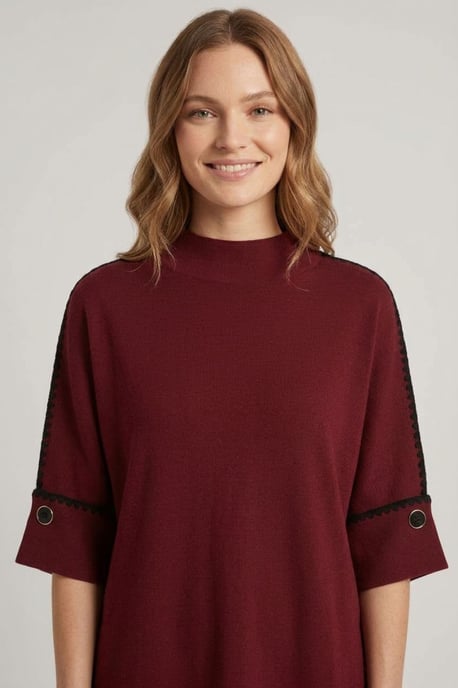 Roter Pullover mit kontrastierenden Details und 3/4-Ärmeln - Image 4