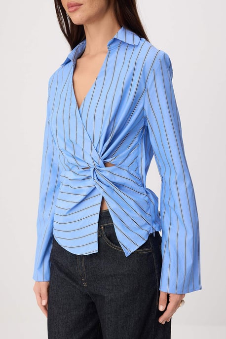 TRENDYOLMİLLA Damen Blau Gestreift Lang Regular Fit Blusen - Image 2