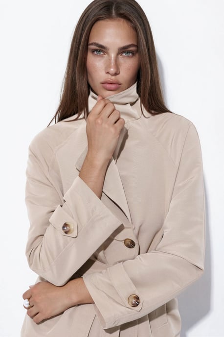 Gürtel-Trenchcoat mit fließendem Fall, kurz - Image 3