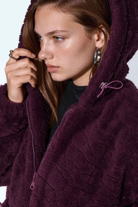 Oversize-Jacke mit Kapuze und Struktur - Image 5