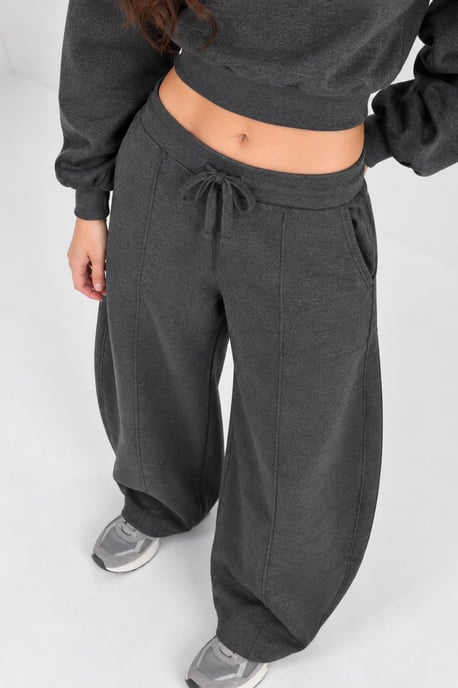 Barrel Fit Jogginghose mit weitem Bein - Image 4