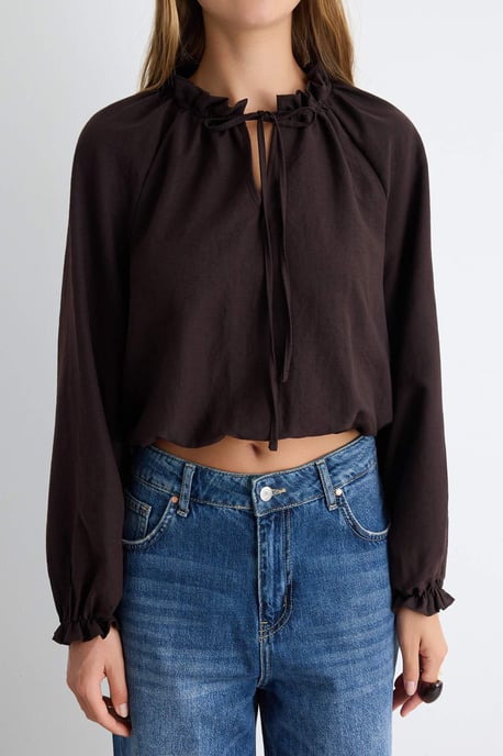 TRENDYOLMİLLA Damen Braun Einfarbig Lang Regular Fit Blusen - Image 2