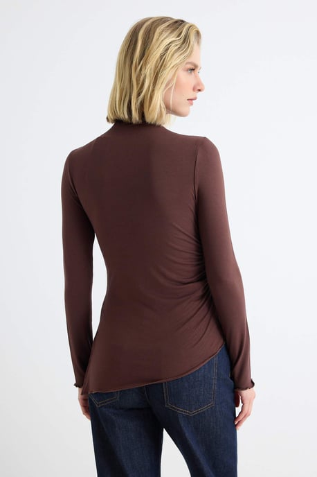 TRENDYOLMİLLA Damen Braun Einfarbig Lang Tailliert Blusen - Image 3