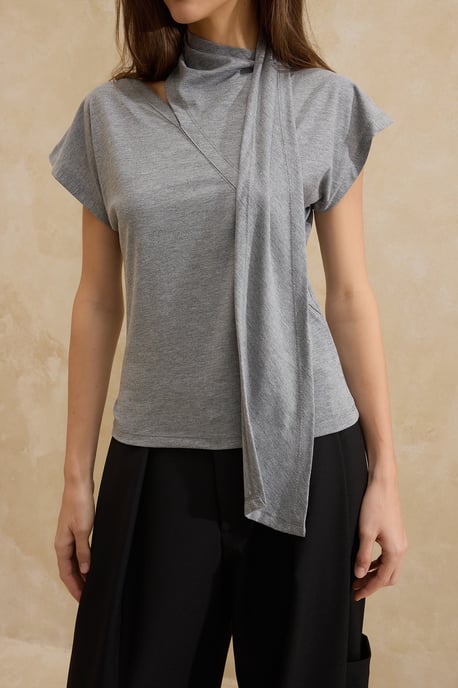 TRENDYOLMİLLA Damen Grau Einfarbig Kurz Tailliert Blusen - Image 2