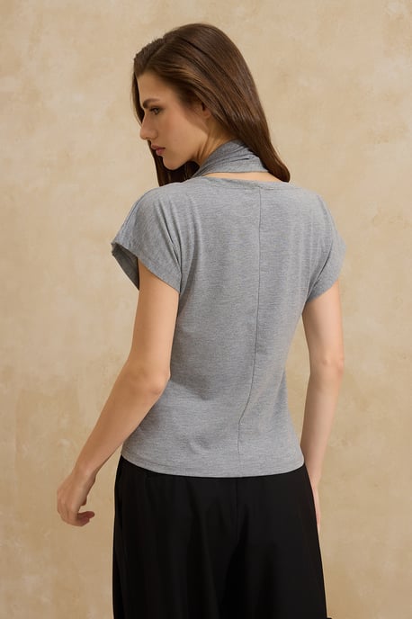 TRENDYOLMİLLA Damen Grau Einfarbig Kurz Tailliert Blusen - Image 3