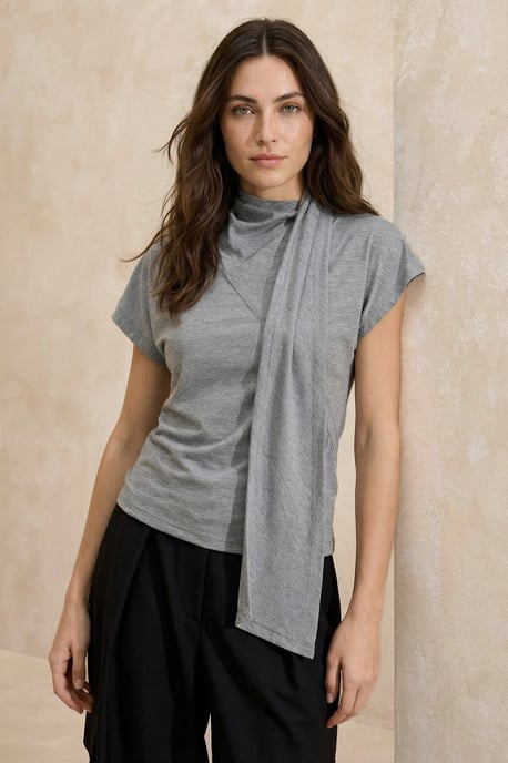 TRENDYOLMİLLA Damen Grau Einfarbig Kurz Tailliert Blusen - Image 4
