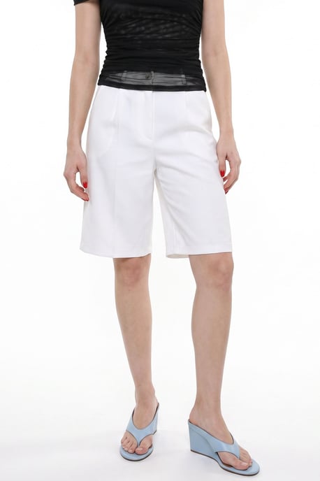 Taillierte Shorts mit hoher Taille und weitem Bein - Image 1