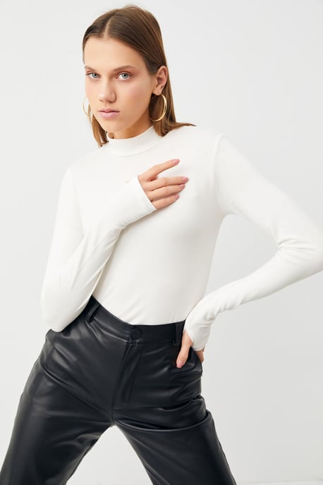 Bipantolon Damen Slim-Fit-Body mit halbem Rollkragen - Image 4
