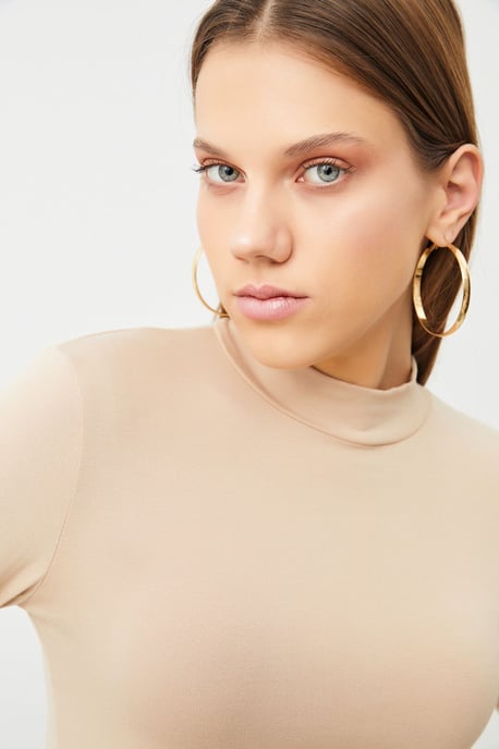 Damen-Bodysuit mit Slim Fit und halbem Rollkragen - Image 4