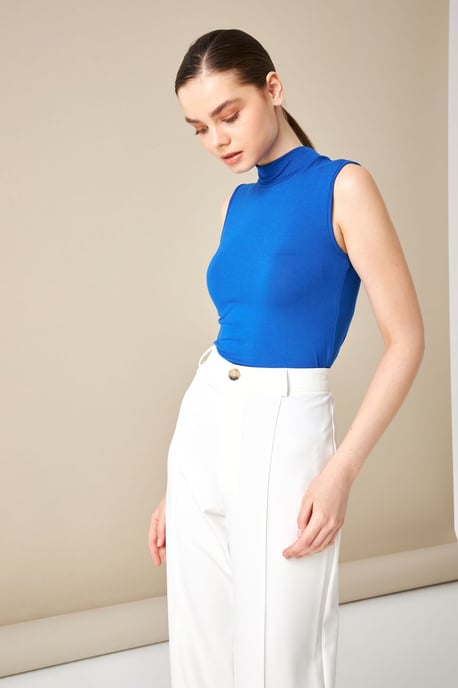 Bipantolon Damenärmellose Bluse mit halbem Rollkragen - Image 5