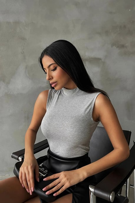 Bipantolon Damenärmellose Bluse mit halbem Rollkragen - Image 2