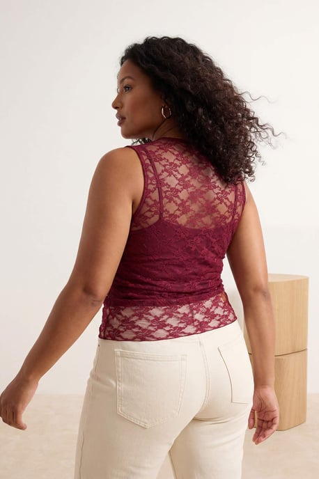 Trendyol Curve Damen Bordeaux Einfarbig Ärmellos Tailliert Große Größen Blusen - Image 6