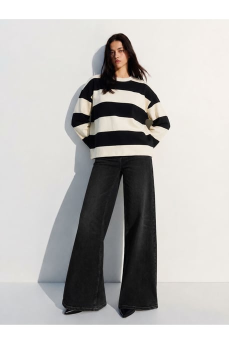 Bipantolon Damen-Sweatshirt mit Oversize-Passform, Streifen und Rundhalsausschnitt - Image 3