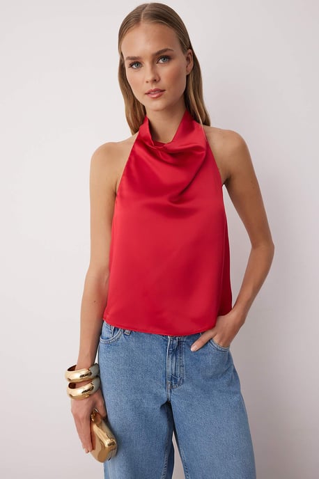 TRENDYOLMİLLA Damen Rot Einfarbig Ärmellos Regular Fit Blusen - Image 3